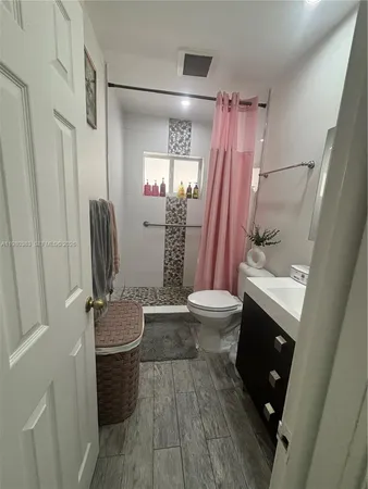 $2,600 | 5271 Northwest 5th Street, Unit 5271, Miami, FL 33126