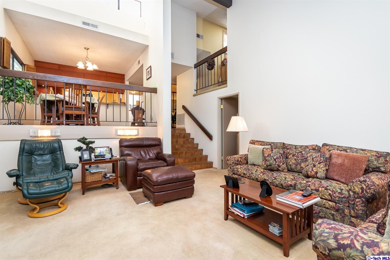 24 Aller Court Glendale, CA 91208 - Photo 12 of 39