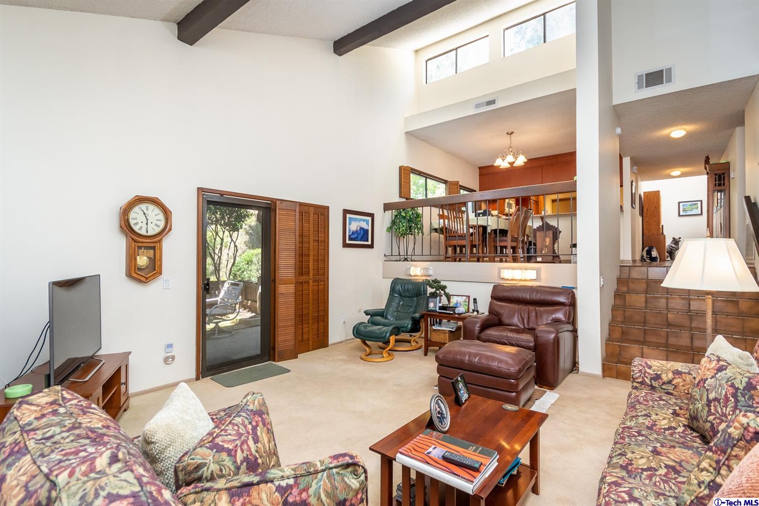 24 Aller Court Glendale, CA 91208 - Photo 15 of 39