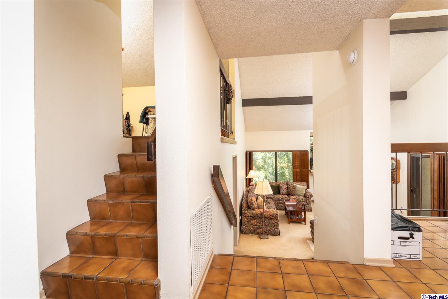 24 Aller Court Glendale, CA 91208 - Photo 26 of 39