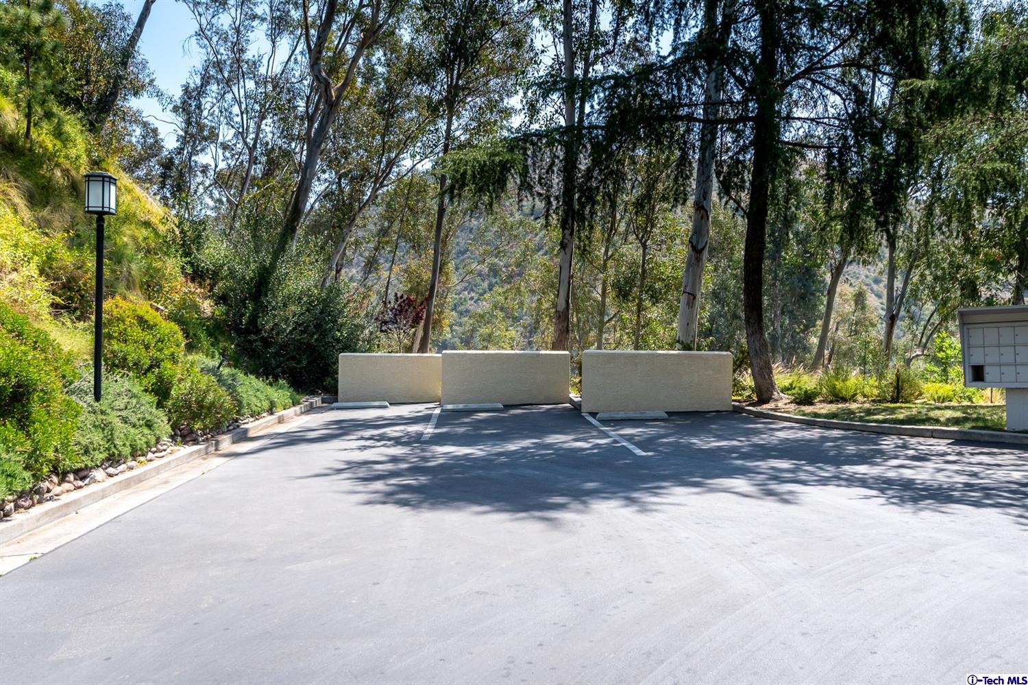 24 Aller Court Glendale, CA 91208 - Photo 35 of 39