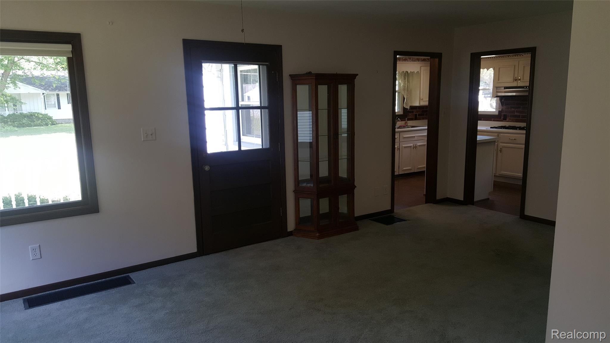 3519 Harding Road Jackson, MI 49203 - Photo 14 of 30 20210622_130447.jpg