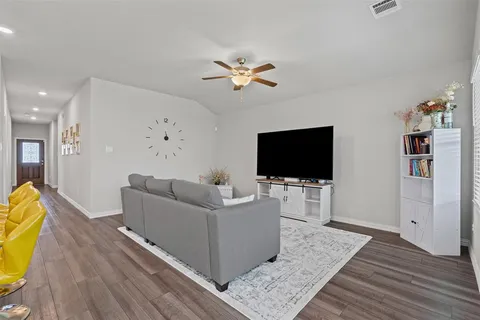 $359,900 | 10637 Brookshire Road, Fort Worth, TX 76126