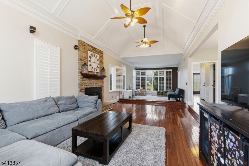 8 Spring Hunter Court Andover, NJ 07821 - Photo 12 of 42