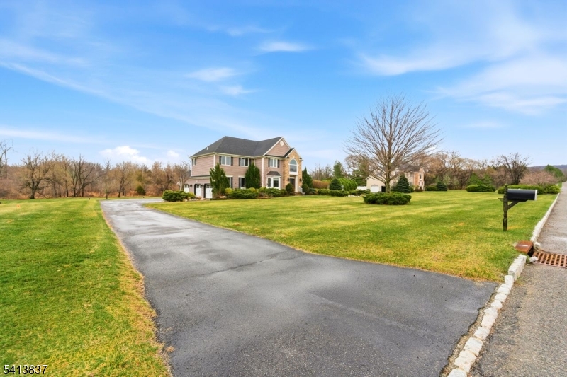 8 Spring Hunter Court Andover, NJ 07821 - Photo 37 of 42