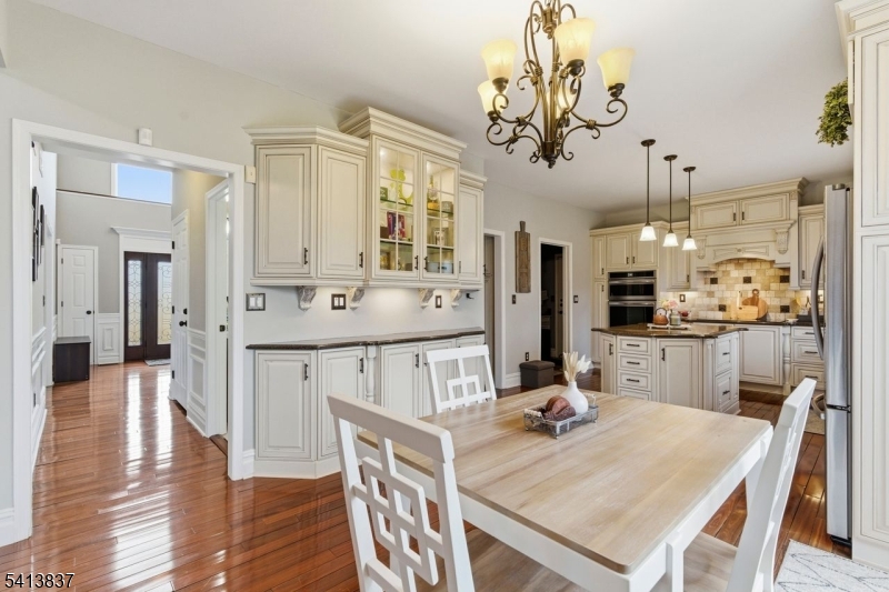 8 Spring Hunter Court Andover, NJ 07821 - Photo 8 of 42