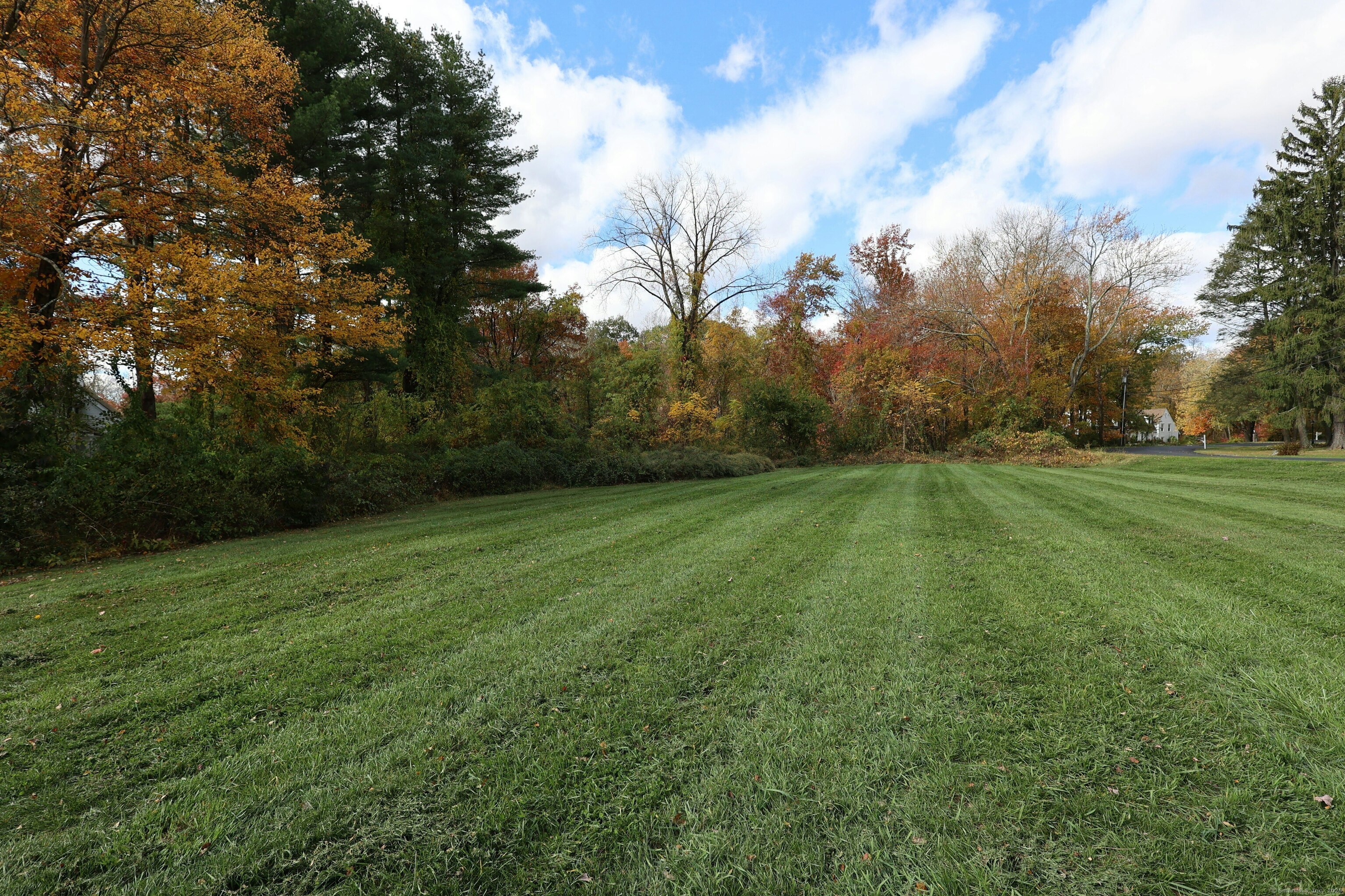 112 Middlebrook Farm Road Wilton, CT 06897 - Photo 8 of 40 a view of a grassy field