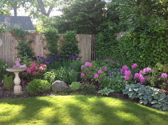 233 Ridge Avenue Winnetka, IL 60093 - Photo 25 of 25 a view of a flowers in front of house