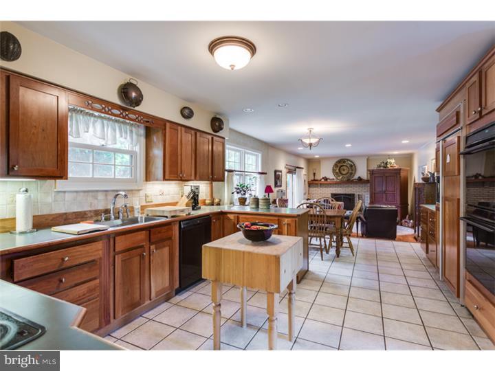 895 Heritage Road Moorestown, NJ 08057 - Photo 12 of 25 Gallery Image 12