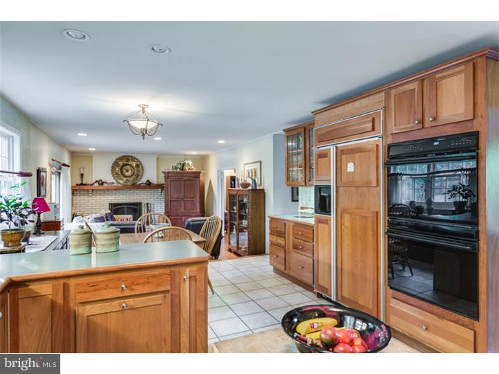 895 Heritage Road Moorestown, NJ 08057 - Photo 13 of 25 Gallery Image 13