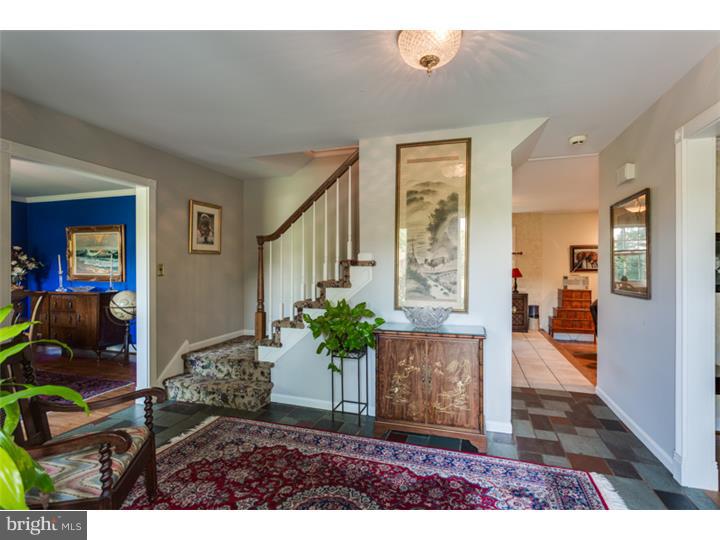 895 Heritage Road Moorestown, NJ 08057 - Photo 3 of 25 Gallery Image 3