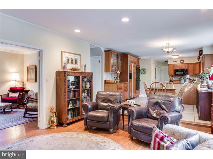 895 Heritage Road Moorestown, NJ 08057 - Photo 9 of 25 Gallery Image 9