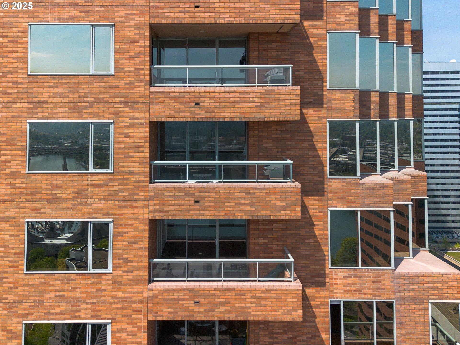 1414 Southwest 3rd Avenue, Unit 2201 Portland, OR 97201 - Photo 3 of 45 Gallery Image 3