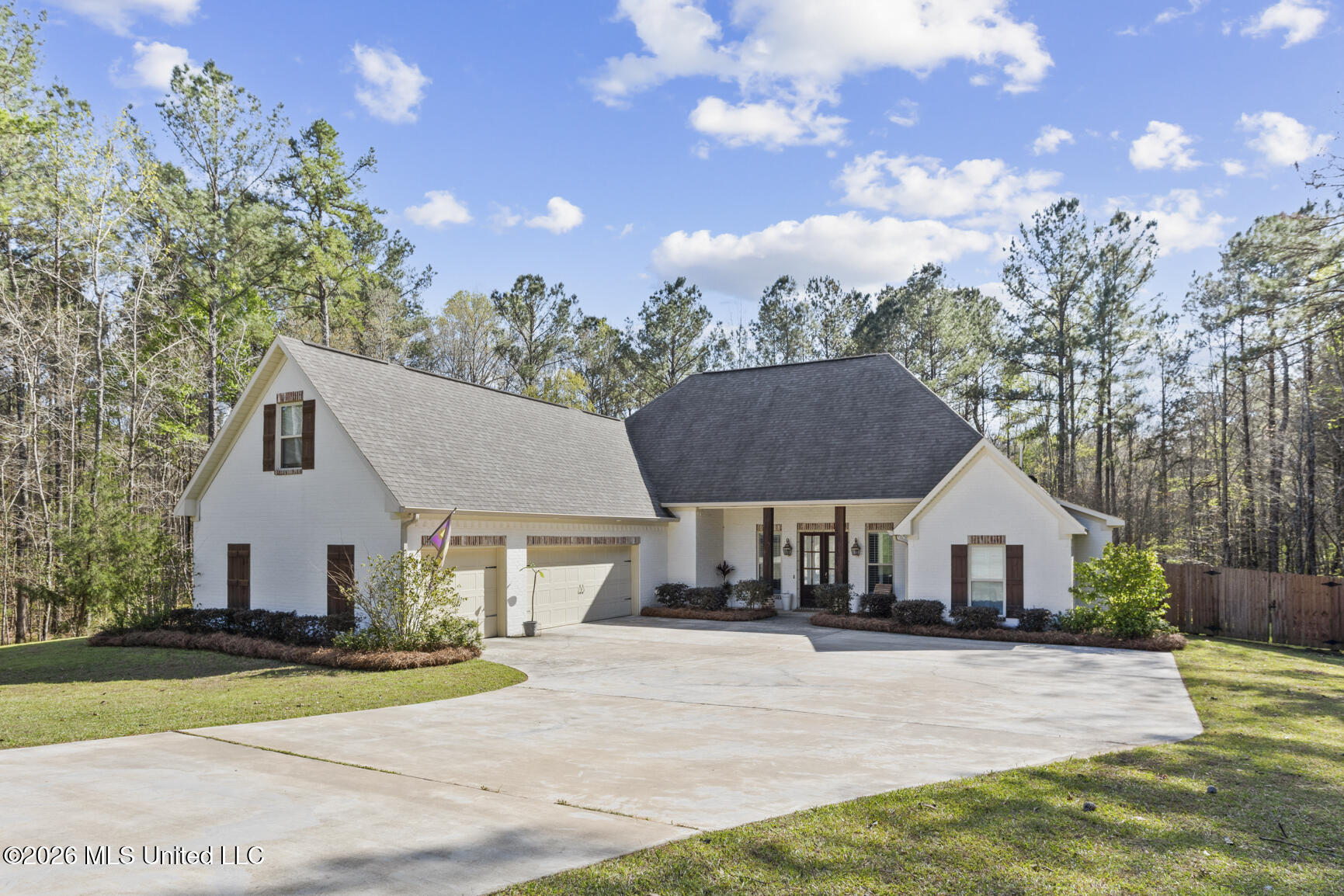 216 Cactus Court Florence, MS 39073 - Photo 2 of 46 216 Cactus Ct