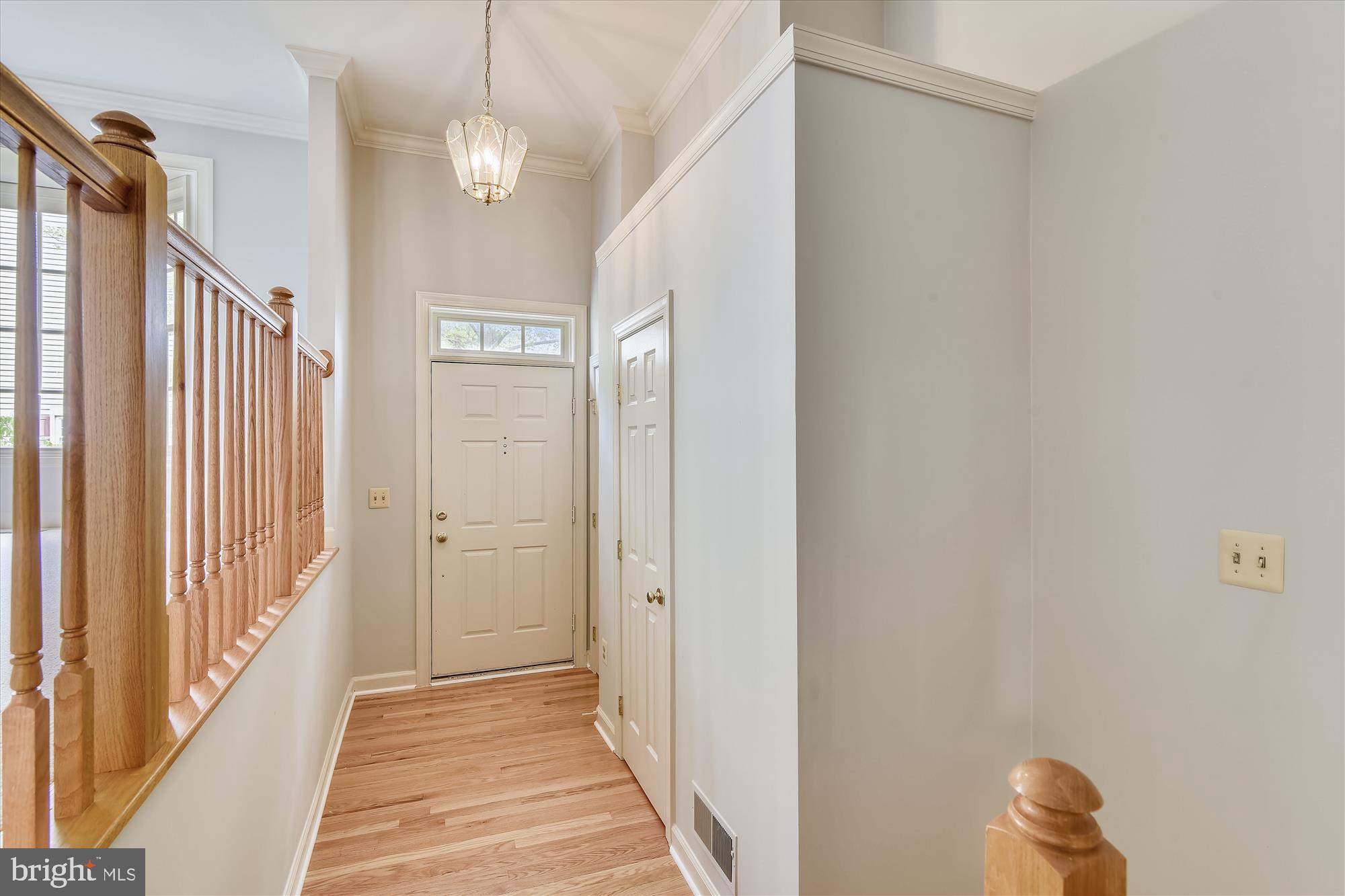 14386 Silo Valley View Centreville, VA 20121 - Photo 3 of 24