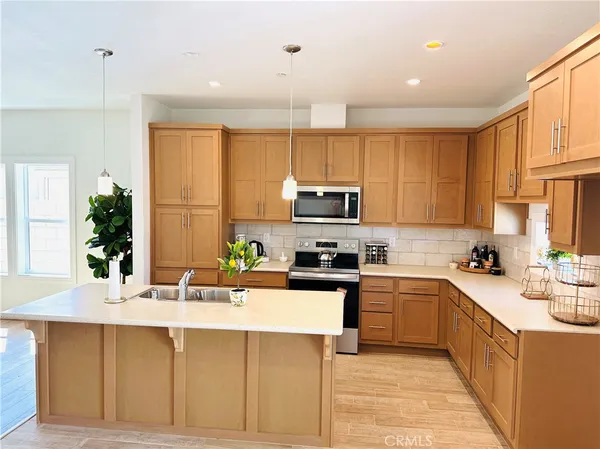 $899,900 | 1667 Oak Street, Placentia, CA 92870