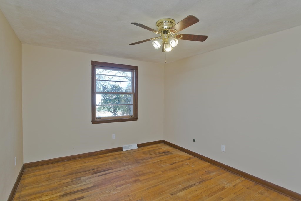 5 Corey Road Springfield, MA 01128 - Photo 22 of 35