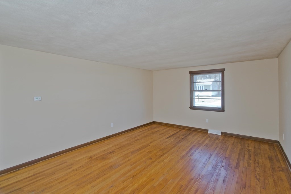 5 Corey Road Springfield, MA 01128 - Photo 31 of 35