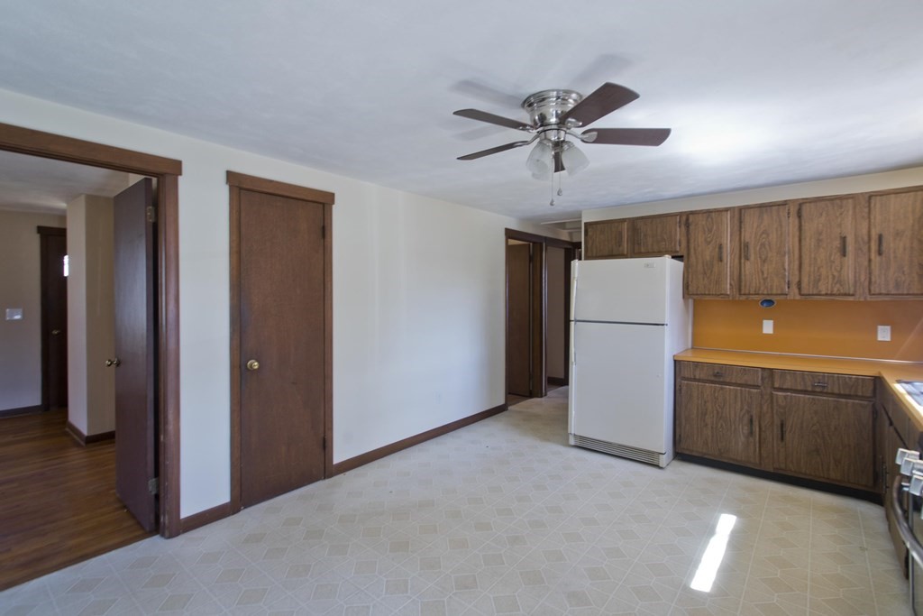 5 Corey Road Springfield, MA 01128 - Photo 9 of 35