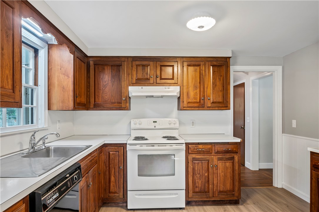 444 New Meadow Road Barrington, RI 02806 - Photo 9 of 24 Gallery Image 9