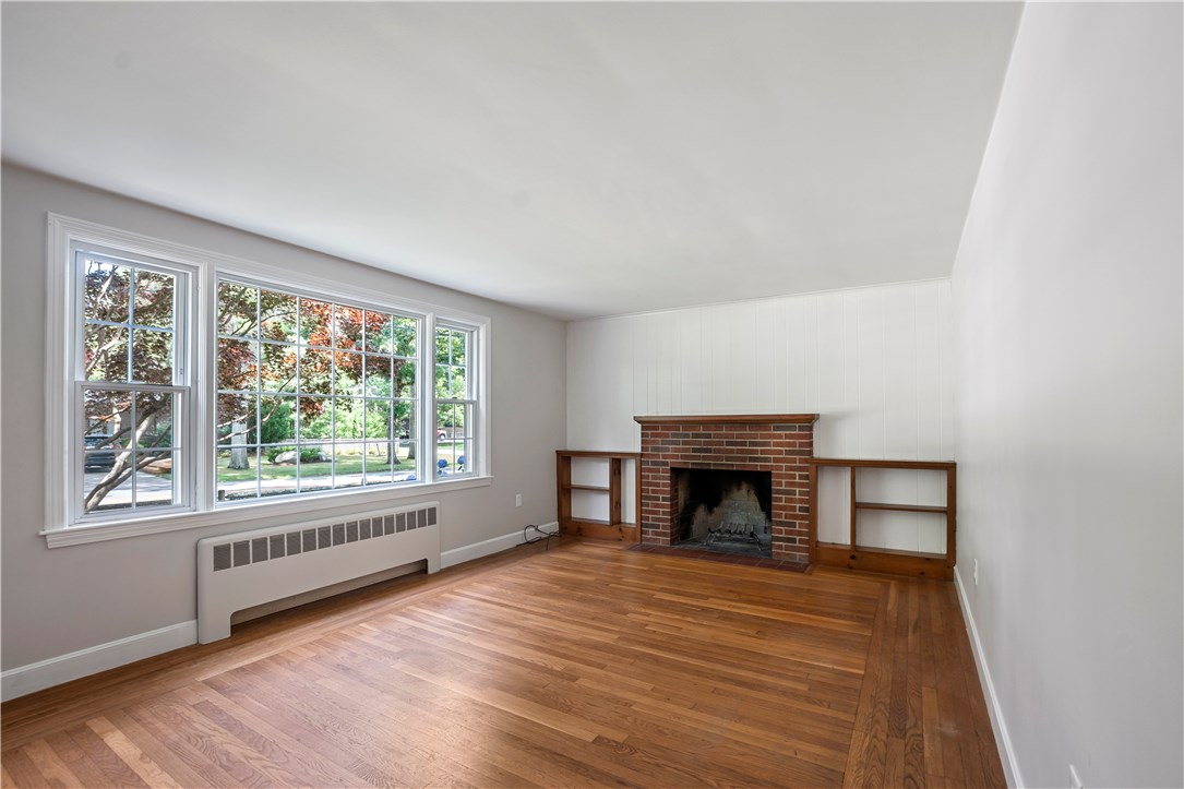 444 New Meadow Road Barrington, RI 02806 - Photo 10 of 24 Gallery Image 10