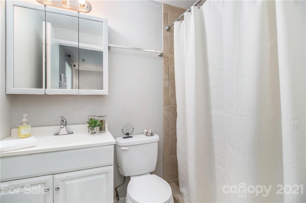 2320 Rice Planters Road Charlotte, NC 28273 - Photo 17 of 20 Gallery Image 17