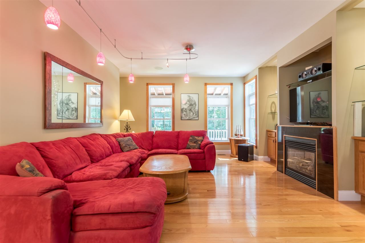 34 Barbour Road Hampton, NH 03842 - Photo 4 of 27