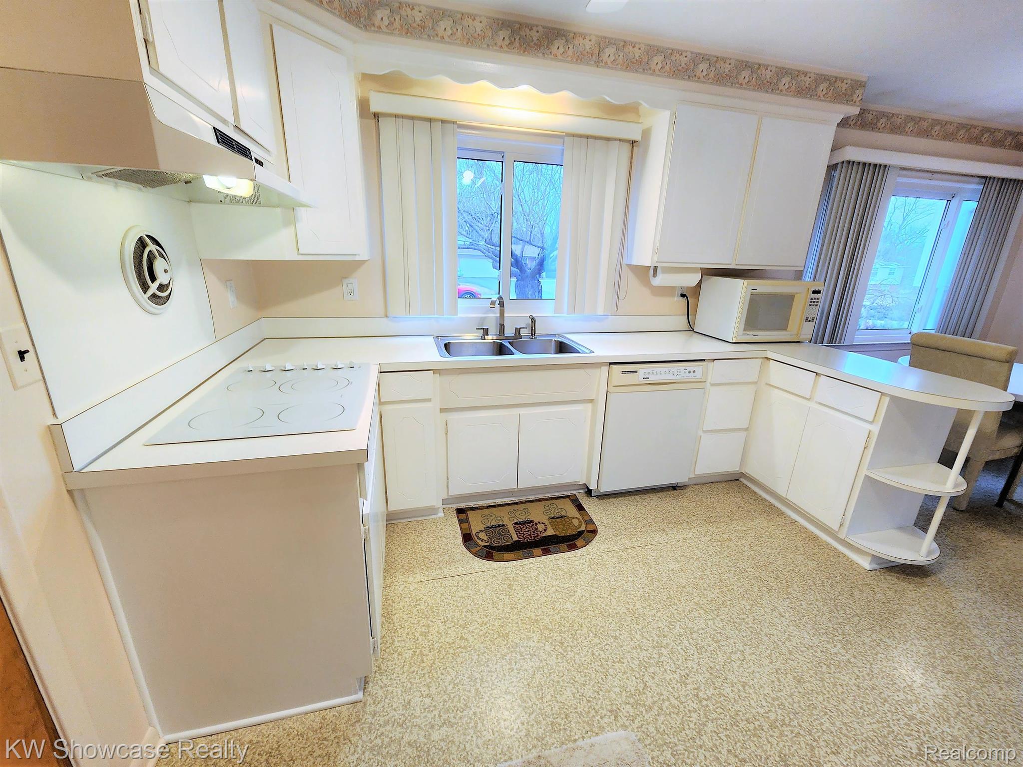 7090 Valleybrook Road West Bloomfield, MI 48322 - Photo 18 of 76 Kitchen