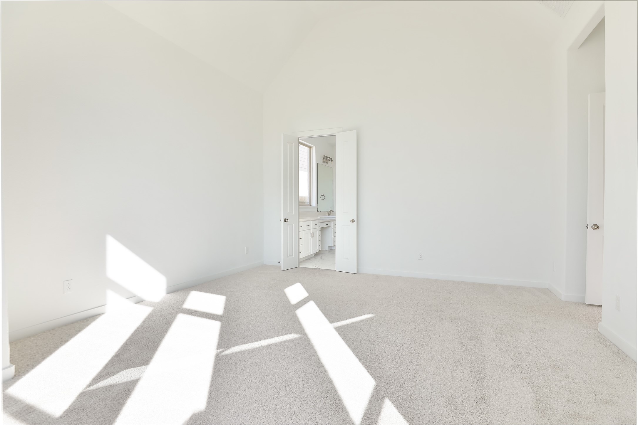 4222 Ana Ridge Lane Fulshear, TX 77441 - Photo 27 of 50 Master bedroom