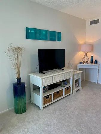 $8,000 | 3235 Gulf Of Mexico Drive, Unit A302, Longboat Key, FL 34228