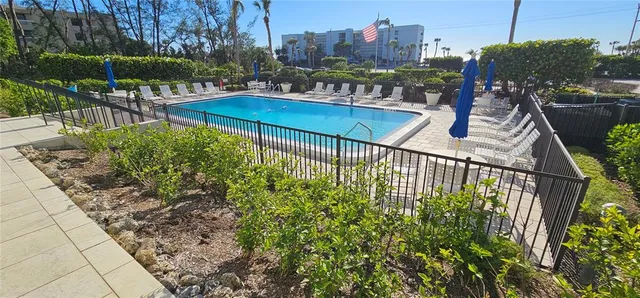 $8,000 | 3235 Gulf Of Mexico Drive, Unit A302, Longboat Key, FL 34228