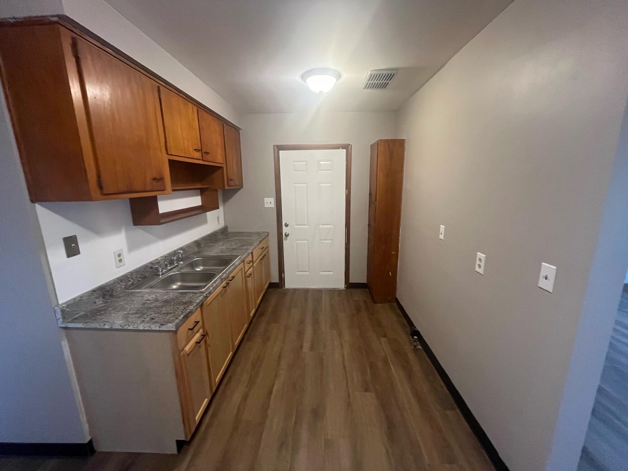 3151 Maize Road Columbus, OH 43224 - Photo 3 of 8 image3