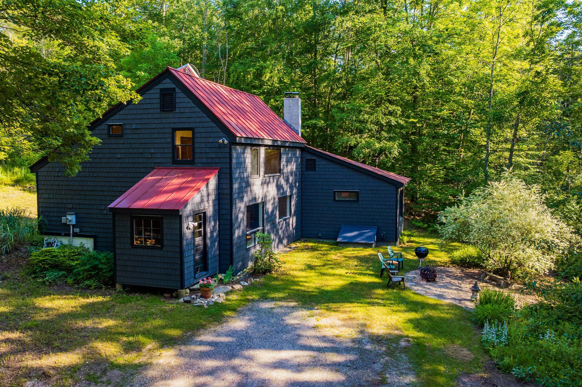 106 Millbrook Road Sunderland, VT 05250 - Photo 1 of 37 Gallery Image 1