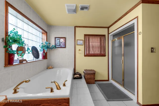 $330,000 | 6104 Highway 26, Jennings, LA 70546