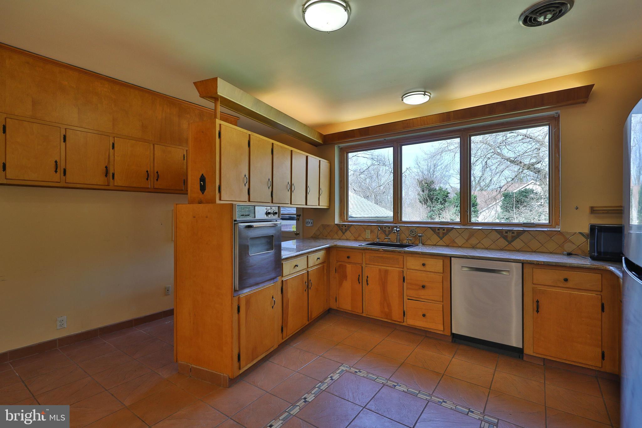 209 Gribbel Road Wyncote, PA 19095 - Photo 14 of 40 Kitchen