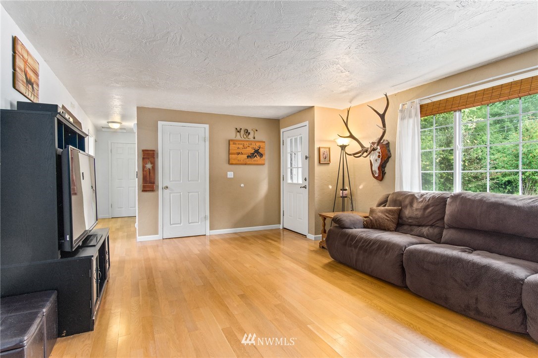 283 Dluhosh Road Onalaska, WA 98570 - Photo 14 of 25 Gallery Image 14