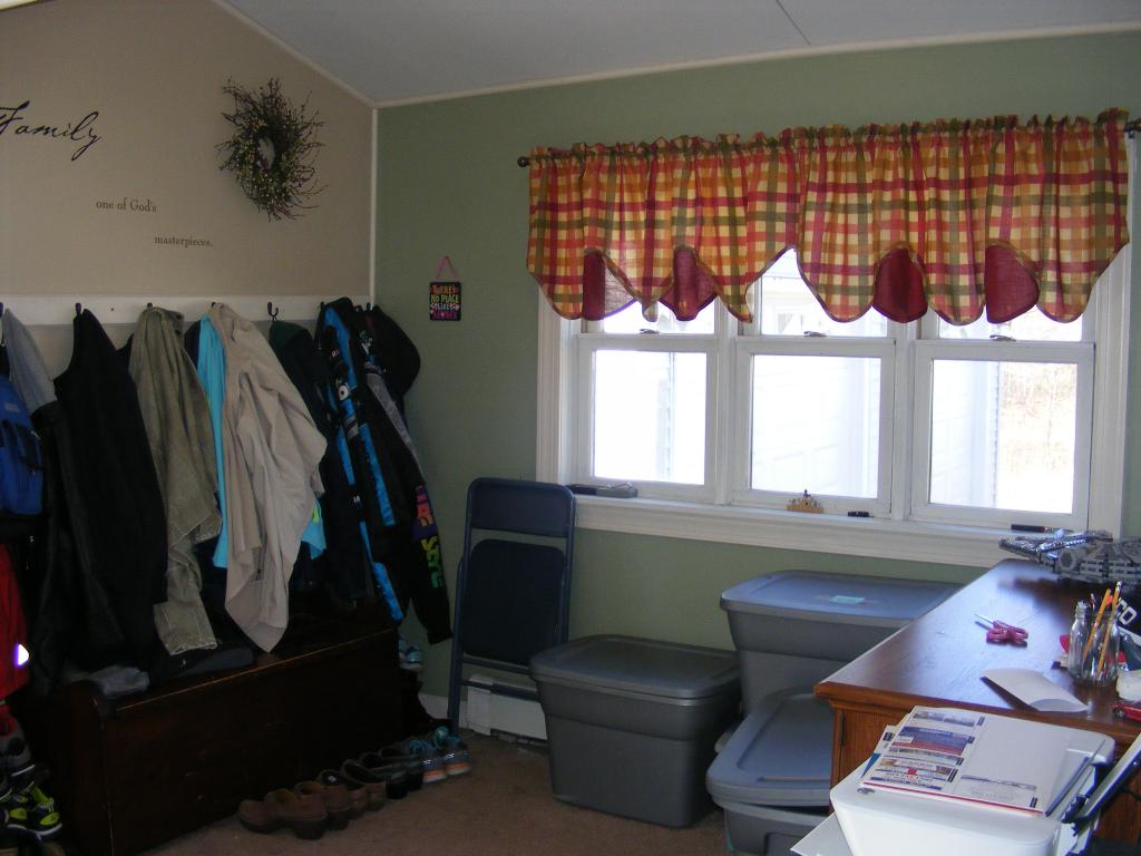 7 Alpine Street Gorham, NH 03581 - Photo 2 of 13 Gallery Image 2