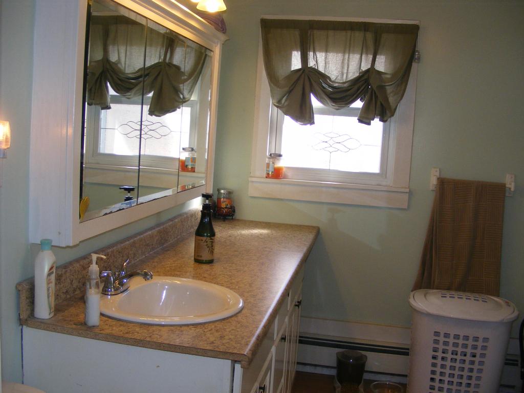 7 Alpine Street Gorham, NH 03581 - Photo 6 of 13 Gallery Image 6