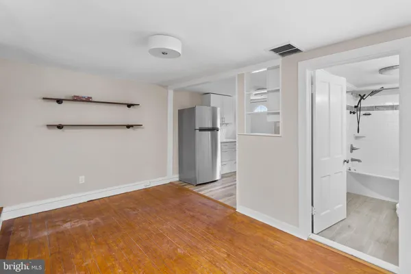 $2,200 | 22 Thompson Street, Bordentown, NJ 08505