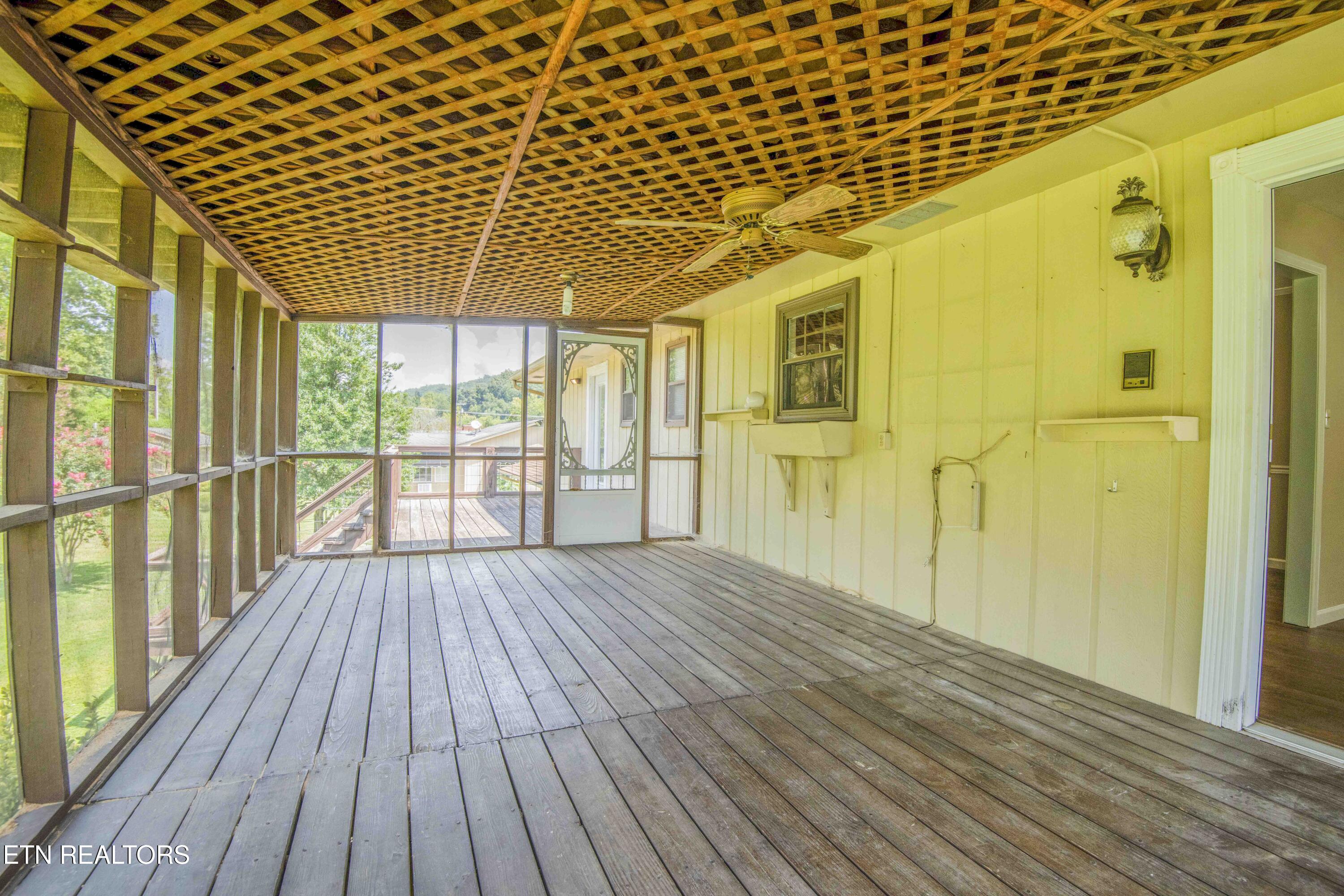 603 Riverbend Road Clinton, TN 37716 - Photo 46 of 60 deck 2_1