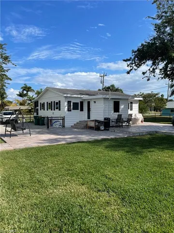 $380,000 | 313 Copeland Avenue, Everglades City, FL 34139