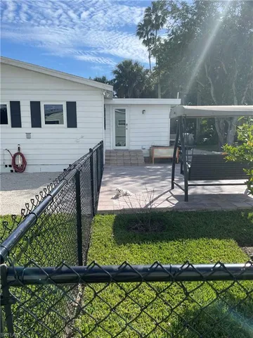 $380,000 | 313 Copeland Avenue, Everglades City, FL 34139