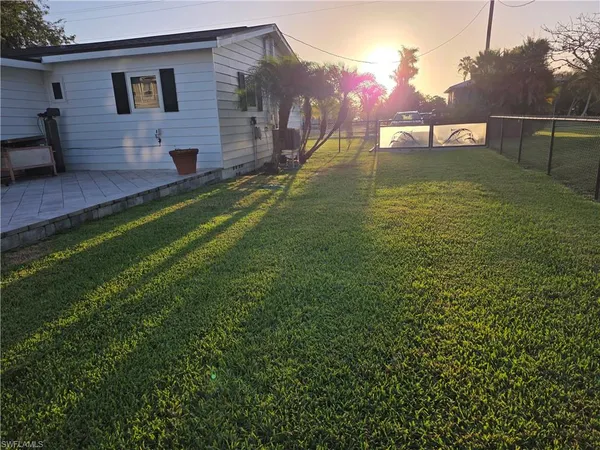 $385,000 | 313 Copeland Avenue, Everglades City, FL 34139