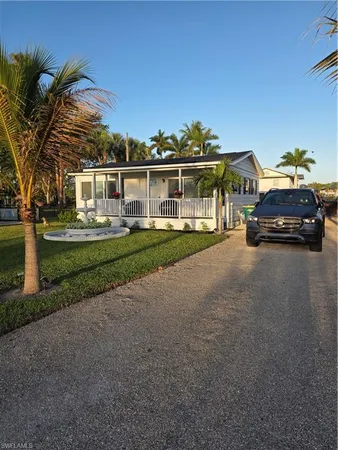 $385,000 | 313 Copeland Avenue, Everglades City, FL 34139