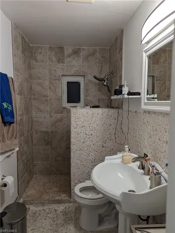 $380,000 | 313 Copeland Avenue, Everglades City, FL 34139