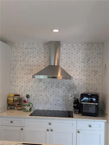 $380,000 | 313 Copeland Avenue, Everglades City, FL 34139