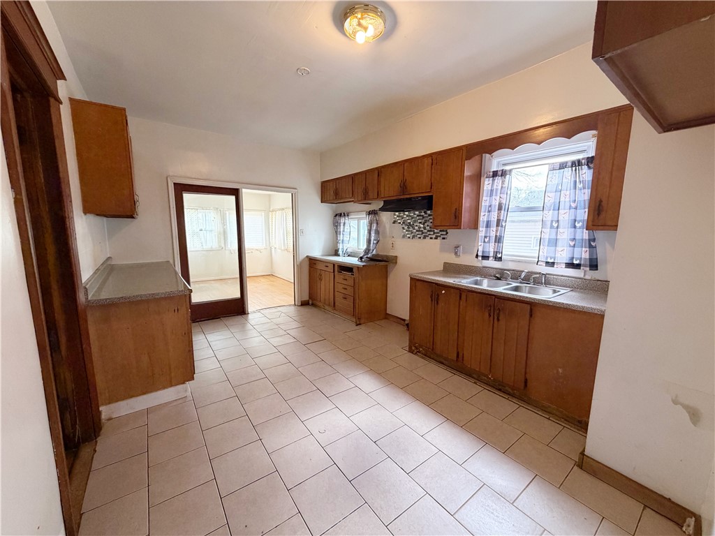 58 Post Avenue Rochester, NY 14619 - Photo 6 of 17