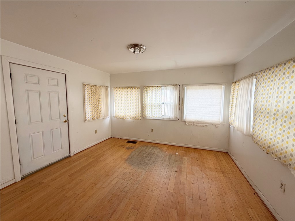 58 Post Avenue Rochester, NY 14619 - Photo 9 of 17