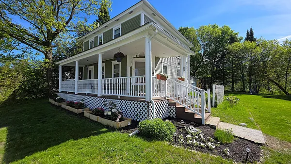 $280,000 | 44 Taylor Street, Newport, VT 05855