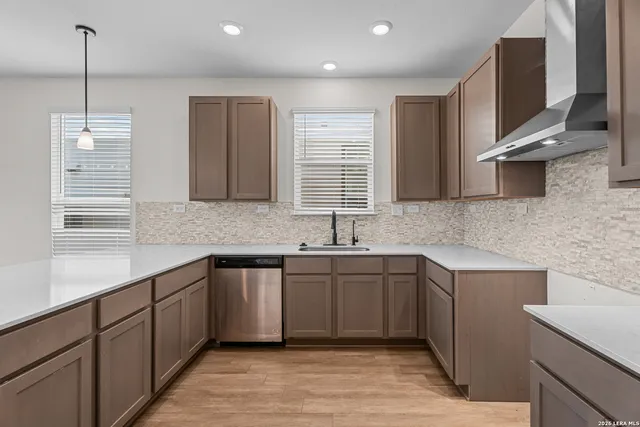 $2,000 | 1863 Overlook Knoll, San Antonio, TX 78245